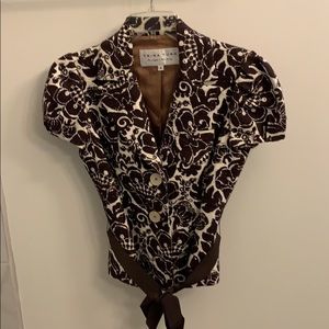Trina Turk Women’s Blazer Size 6 Cropped blazer with sash